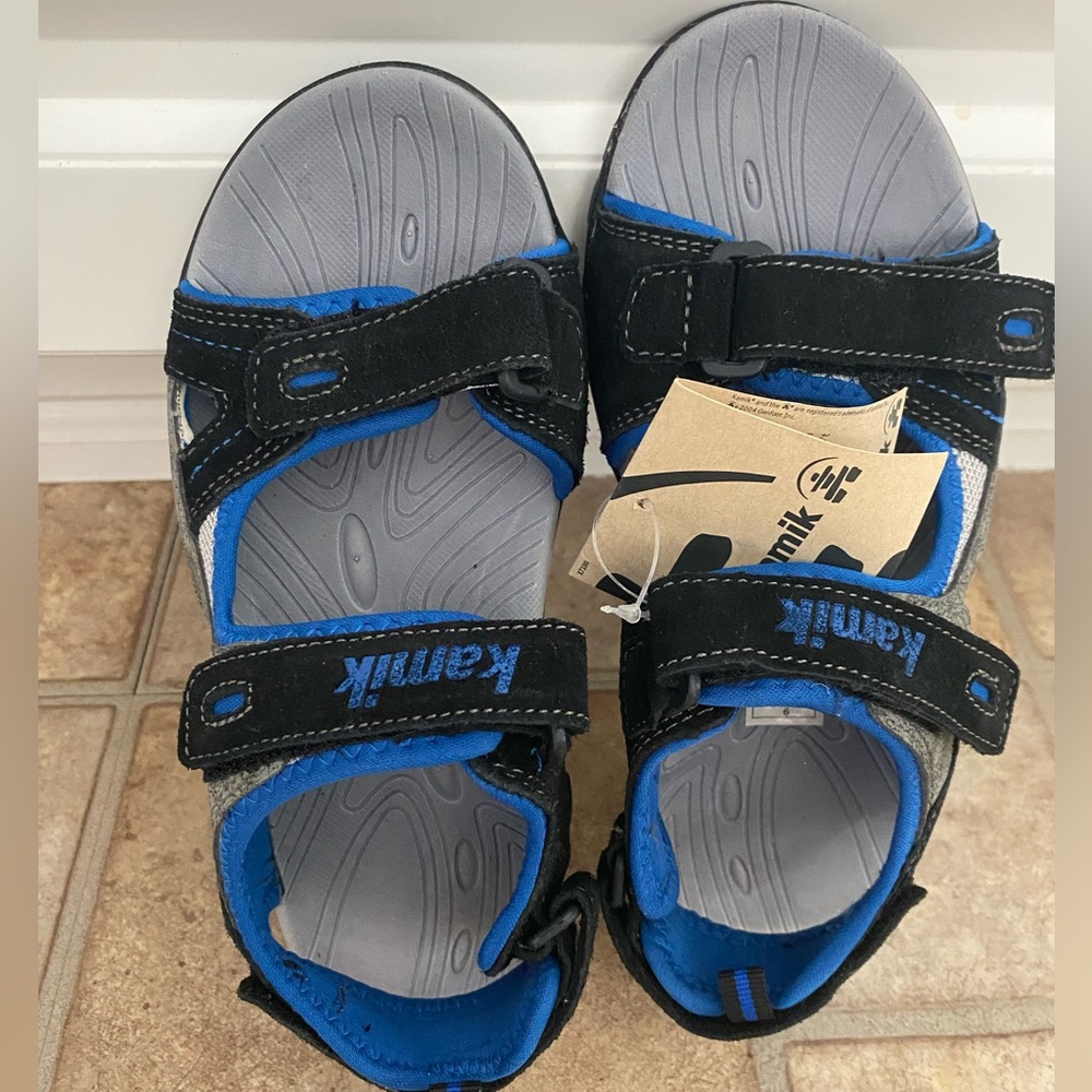 BNWT Kamik Seahorse Summer Sandals Junior 3